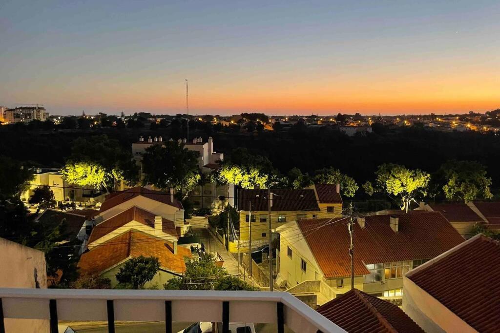Cascais 2 Bedroom Apartment With Sunny Terrace Exterior photo